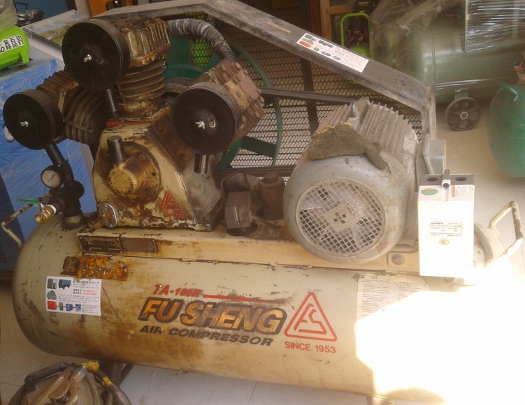 二手螺桿式、活塞機空壓機出租出售